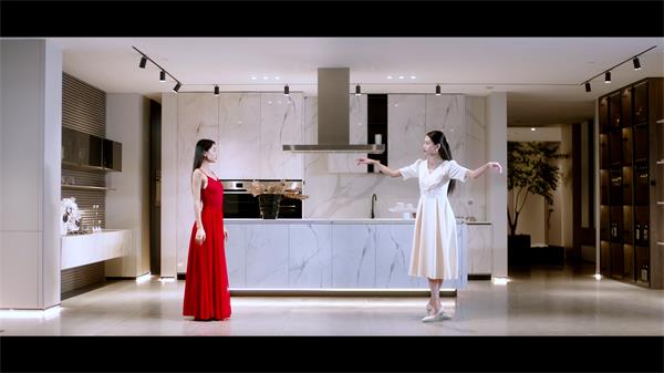 由于爱，，，，，以是爱——这部家居片子的背后是美不堪收